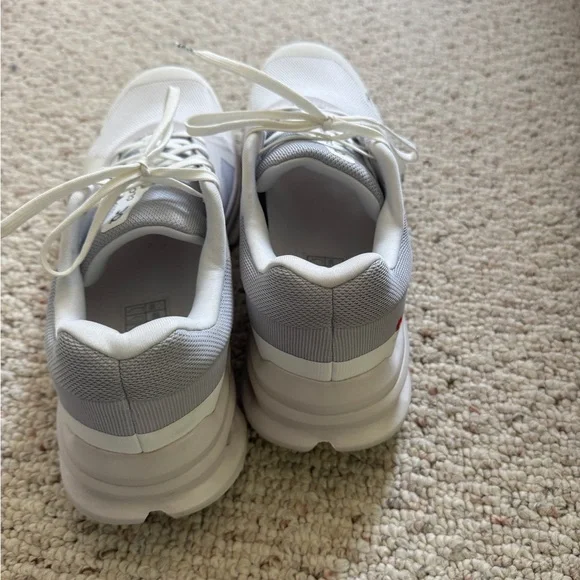 On Cloud Light Gray and White Sneakers - Picture 5 of 6